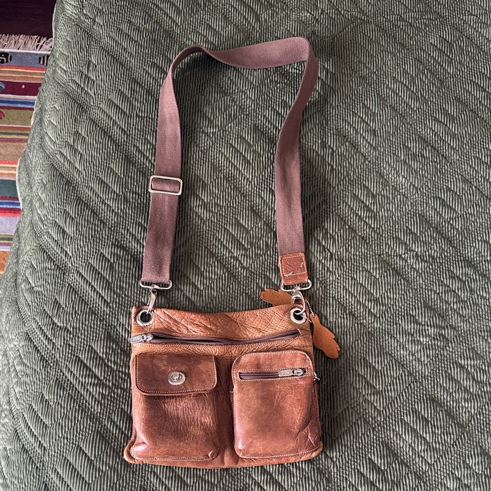 Roots vintage leather bag, made in Canada